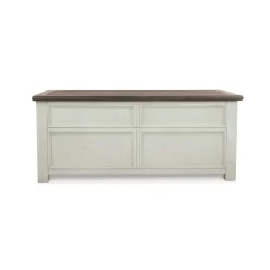 Bolanburg Cocktail Table