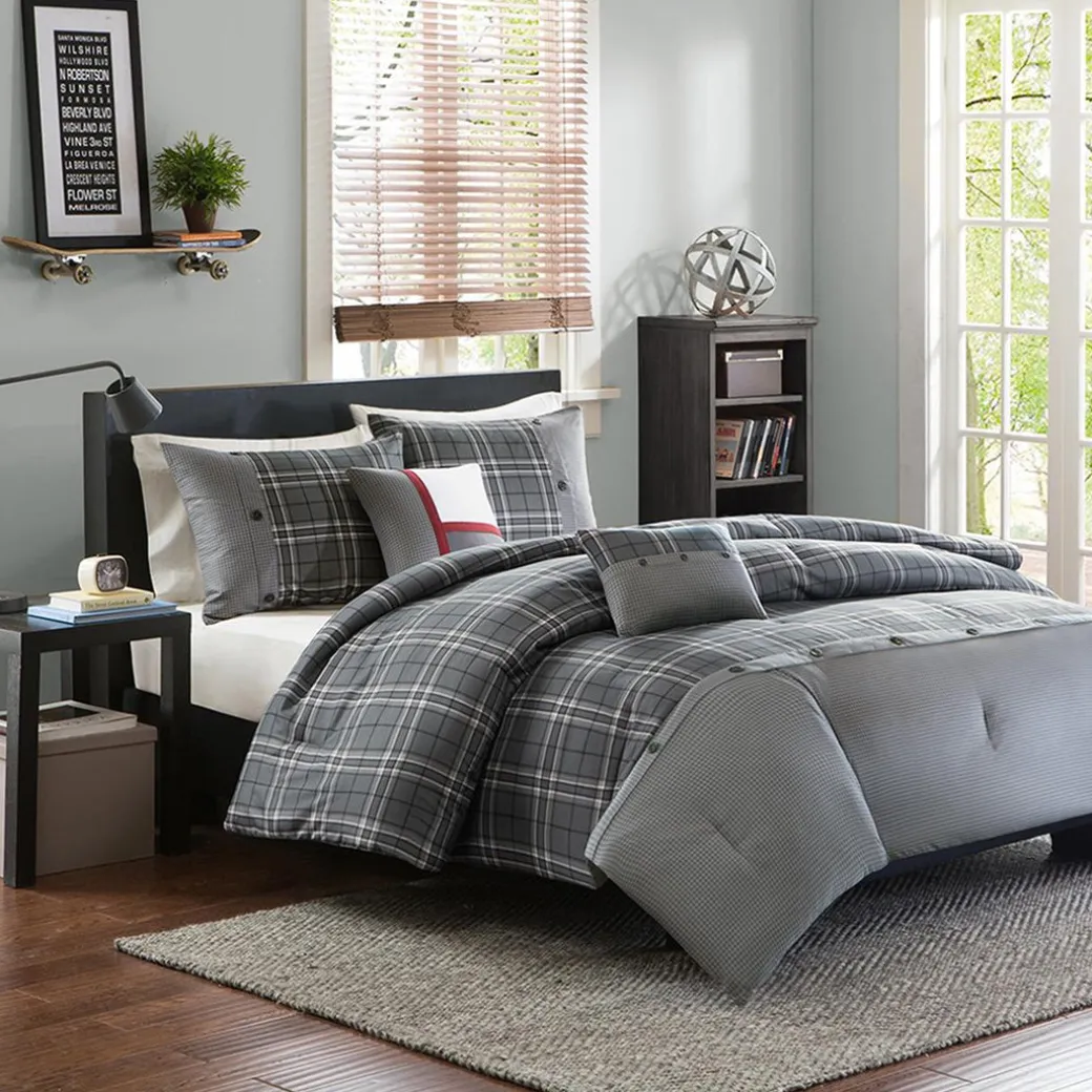 Daryl Comforter Set