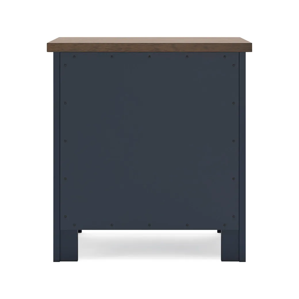 Landocken Nightstand