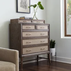Maidstone Chest with Gallery