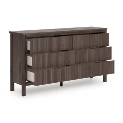Pamytta Dresser